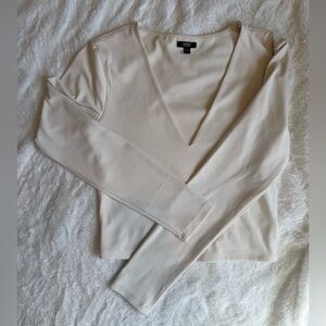 Express Body Contour Cream V-Neck Top